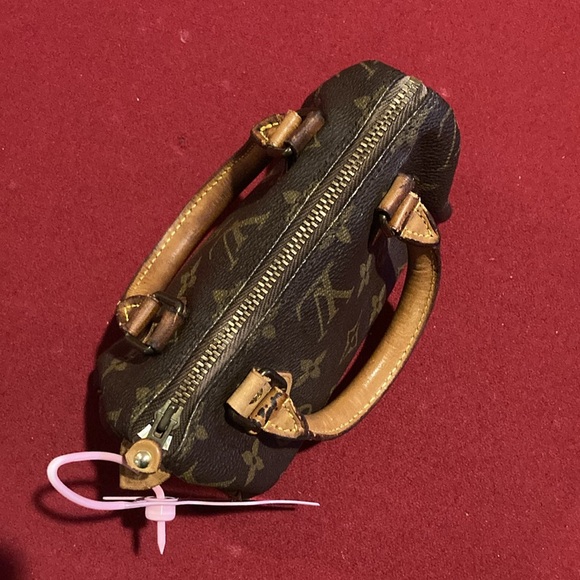 Louis Vuitton Monogram Canvas Mini Bag - Picture 4 of 12